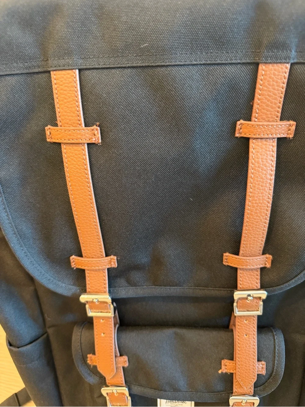 Herschel Supply Company accents use